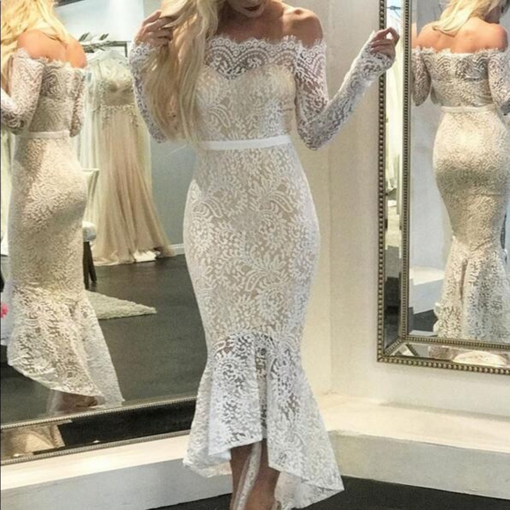 LAST 1! White Off Shoulder Mermaid Lace Dress - Picture 6 of 8